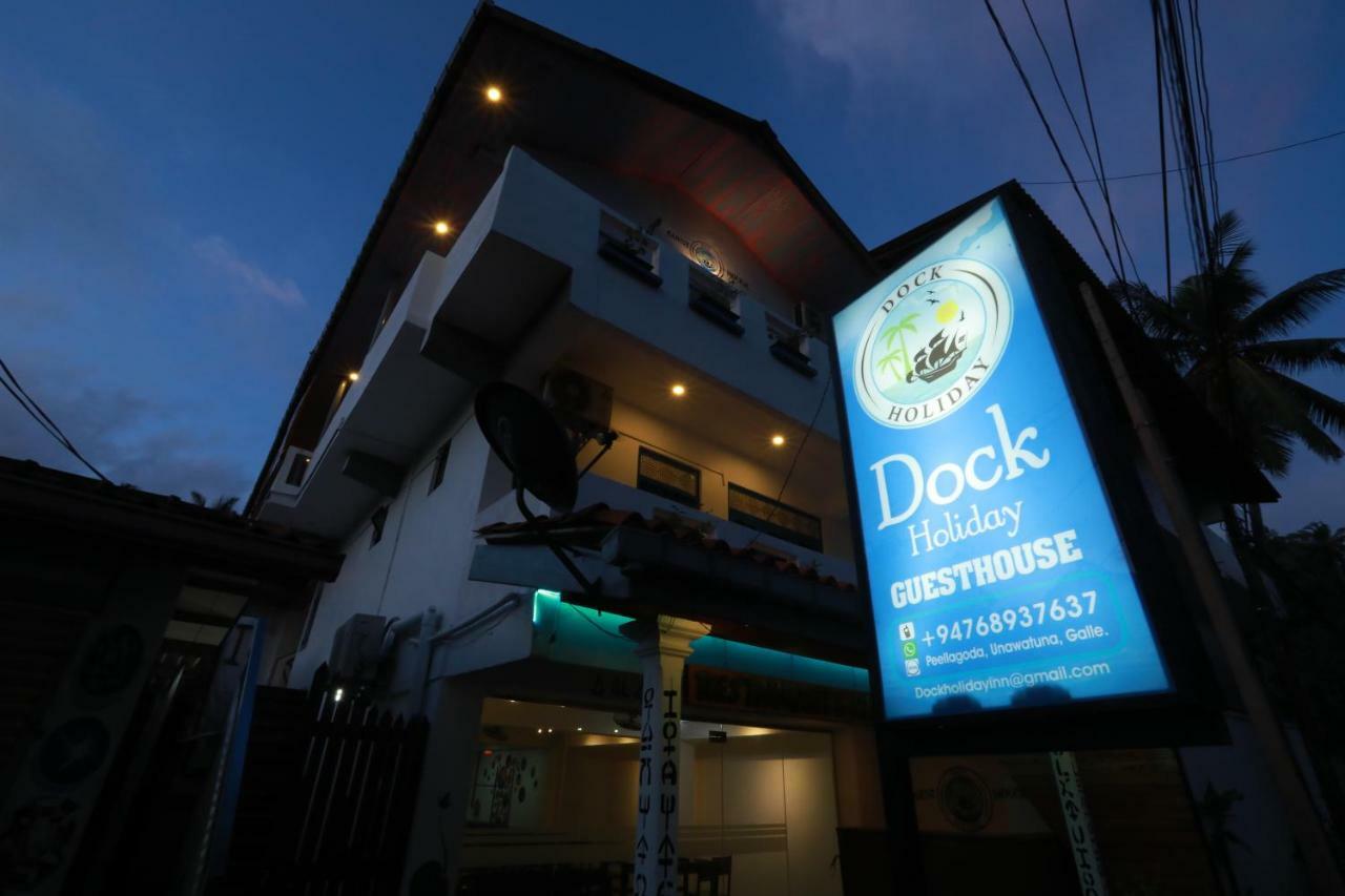 Dock Holiday Guest House Unawatuna Exteriör bild